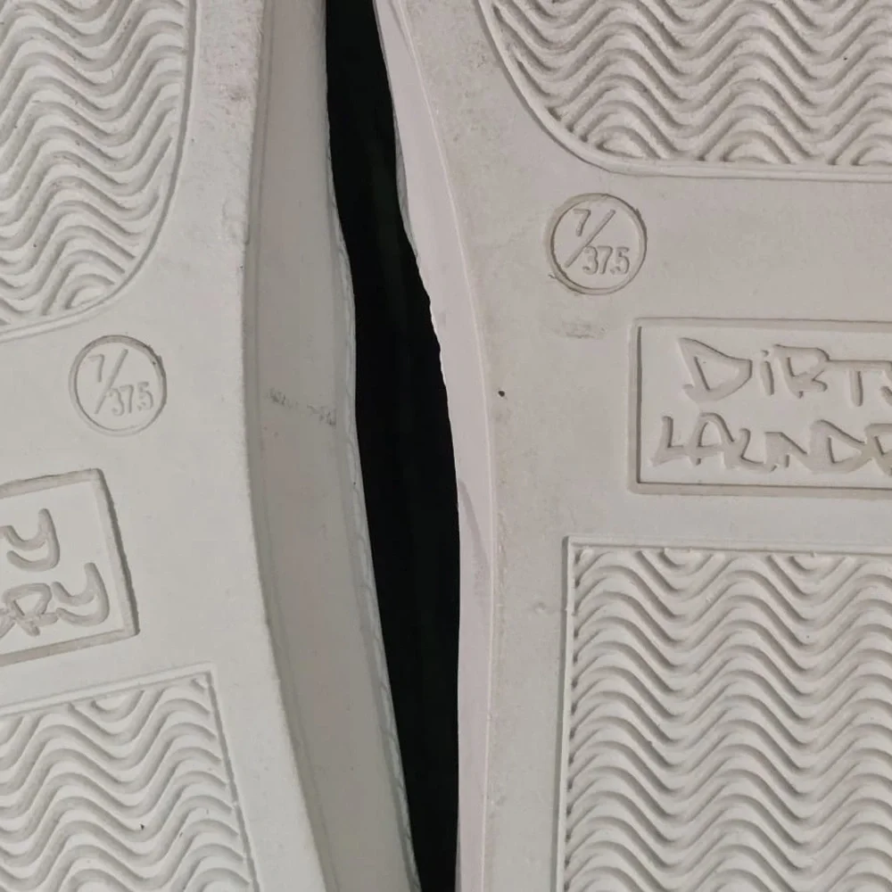 Dirty Laundry step into
